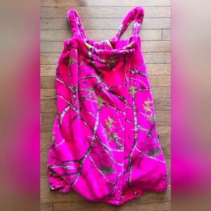 Pink Camouflage Fleece Velcro Enclosure Robe One Size